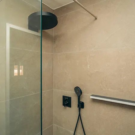 Loukia Apartman Artemónasz