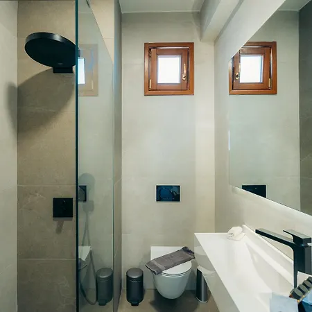 Loukia Apartman *