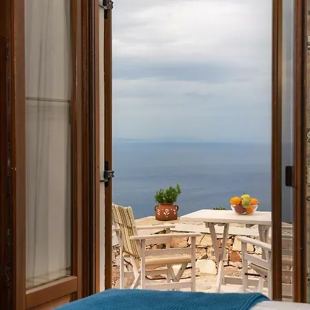 Loukia Apartman *